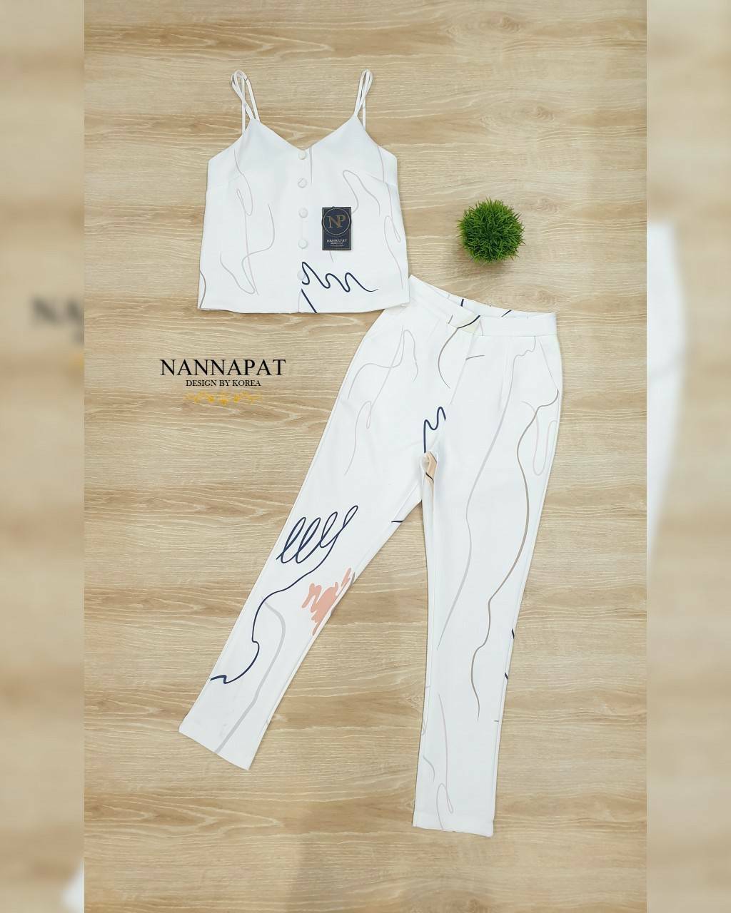 เสื้อซิปหล กางเกงมีกระเป๋าข้าง