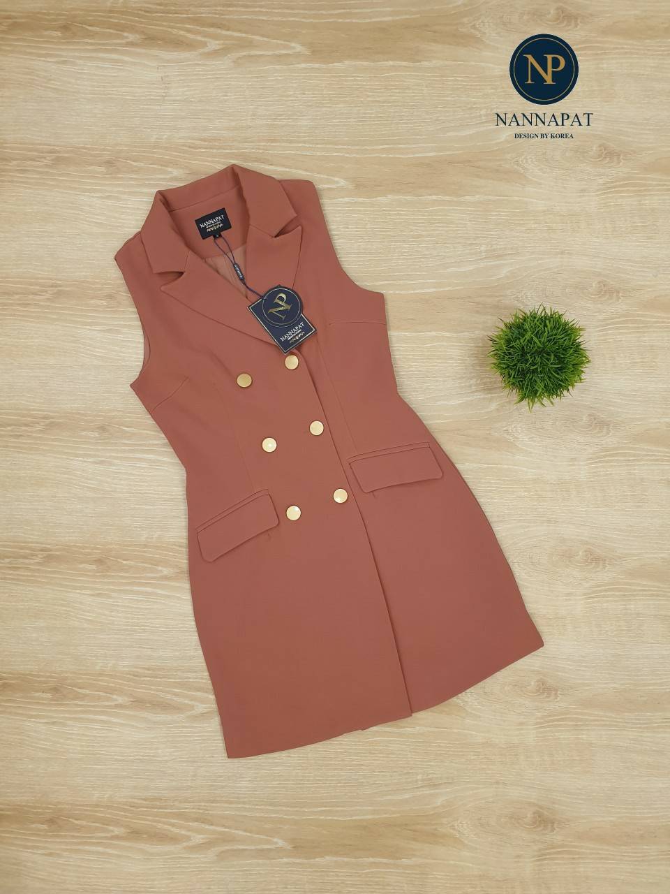 เดรสสูทผ้าสูทกระดุมหน้า