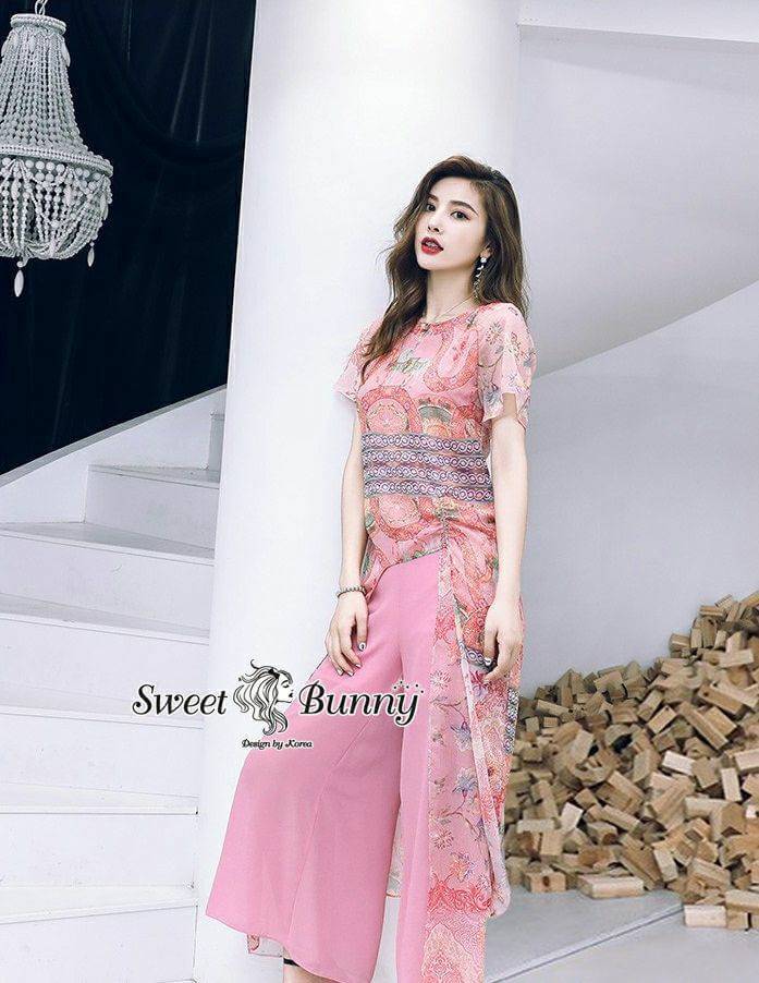 เสื้อคอกลมแขนสั้น เสื้อยาวชายเว้า