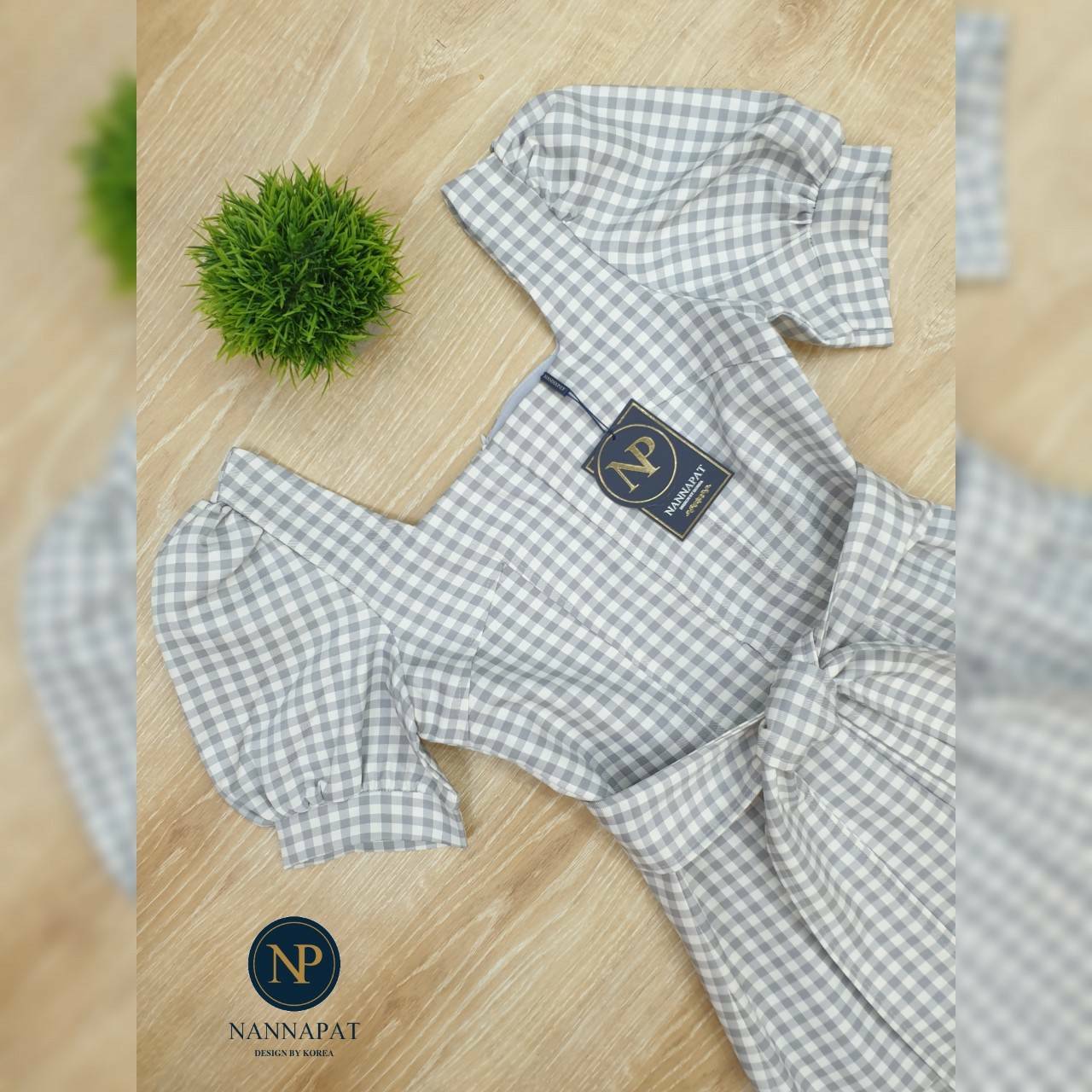 เสื้อซิปหลัง แต่งซิปหน้า