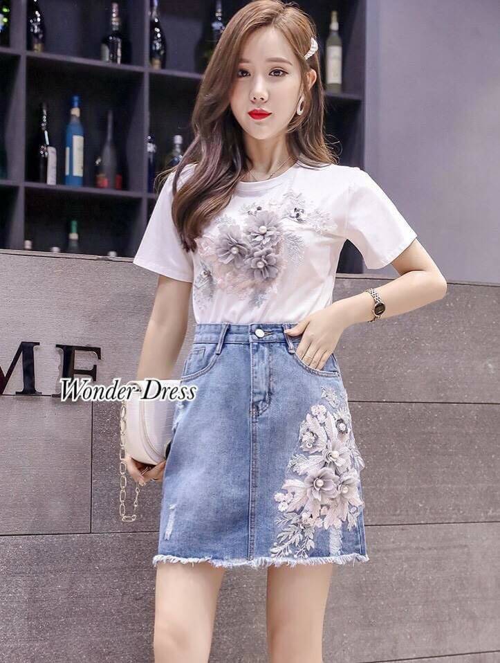 เซทเสื้อยืดกับกระโปรงรุ่นใหม่ล่าสุด