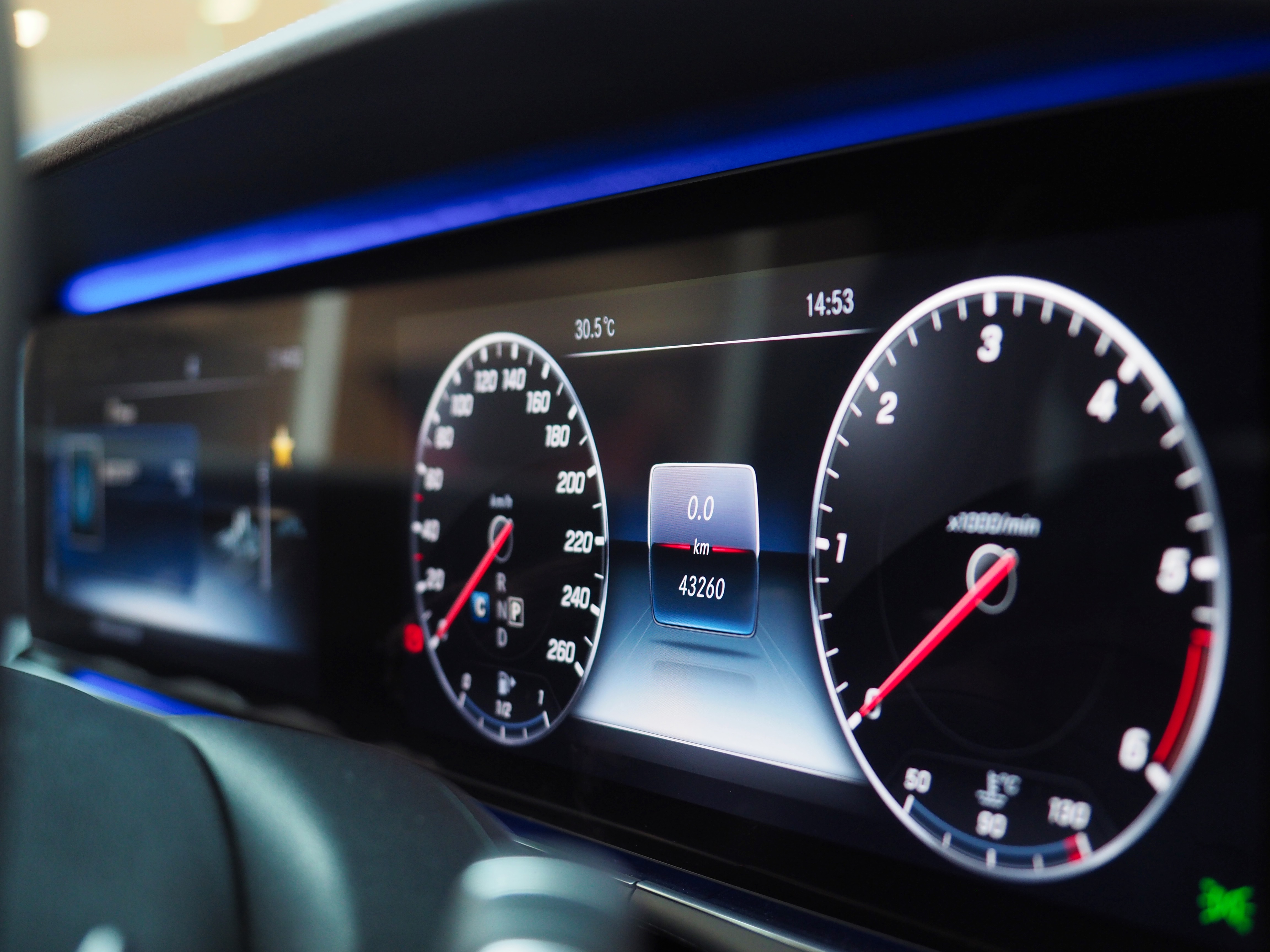 จองแล้ว CLS300d AMG Premium W257