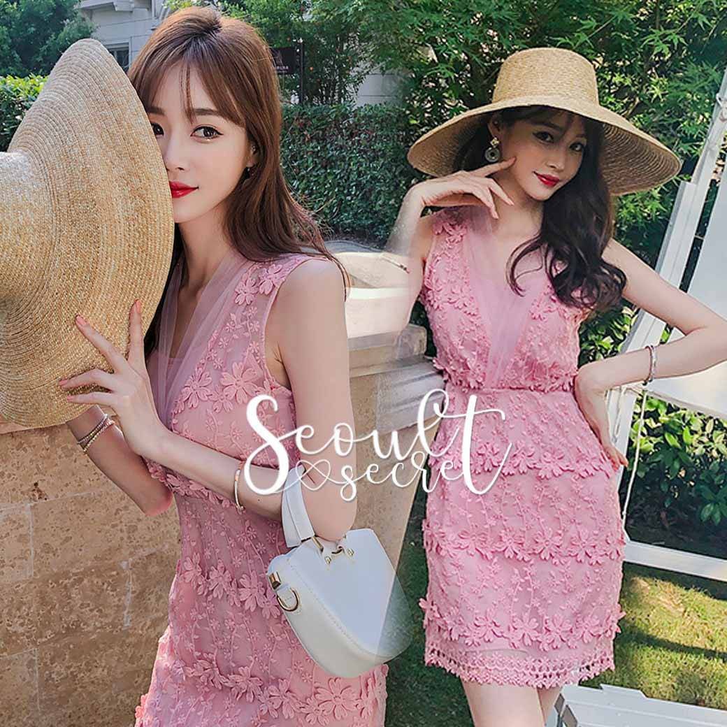 งานเดรสลุคสาวเกาหลี เป็นเดรสทรงคอวี