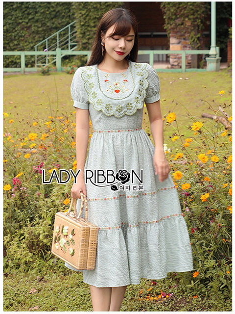 เดรสลายสก็อตปักลายดอกไม้สไตล์สาวคันทรี่