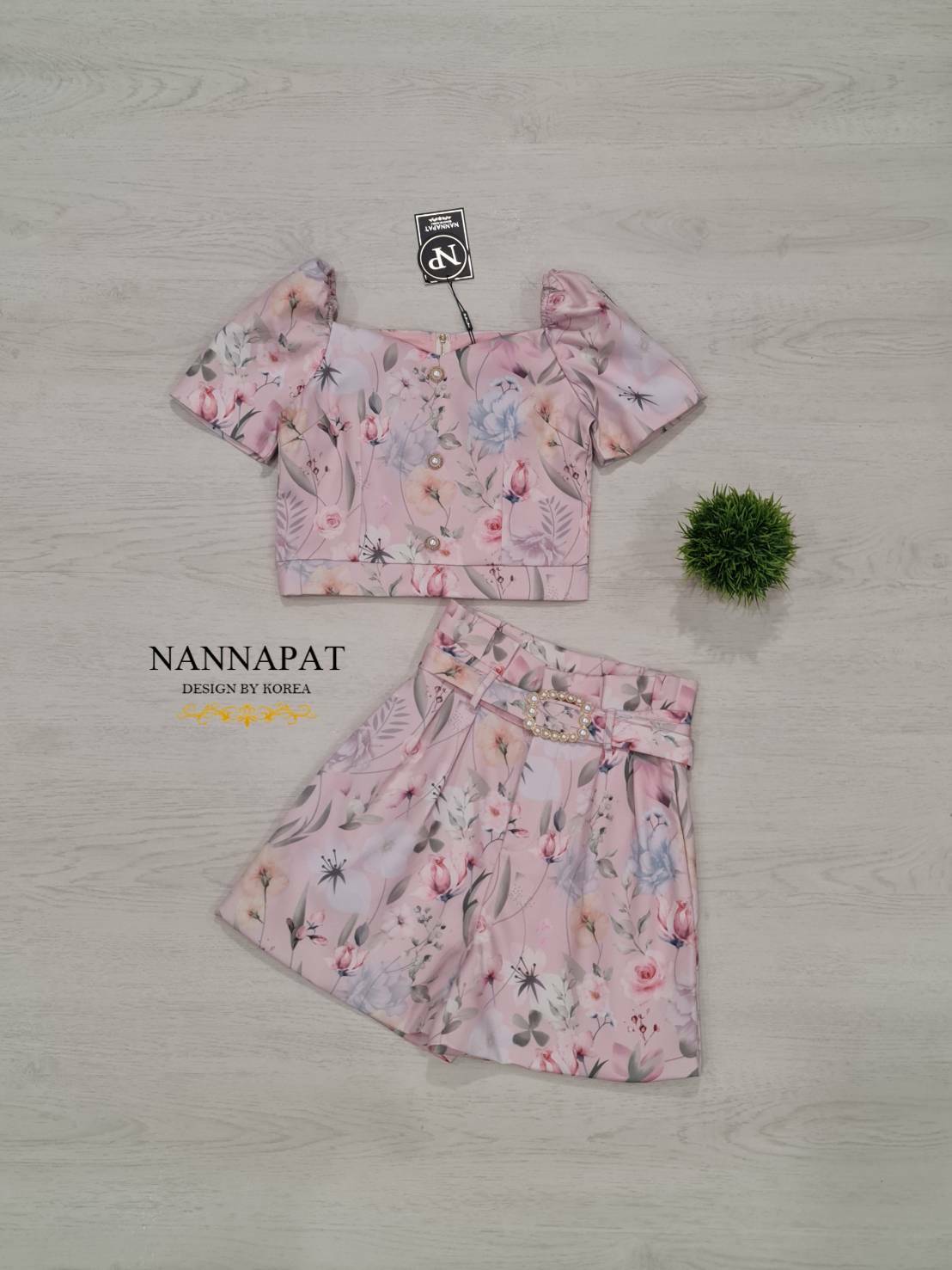 เสื้อซิปหลัง มีฟองน้ำอก