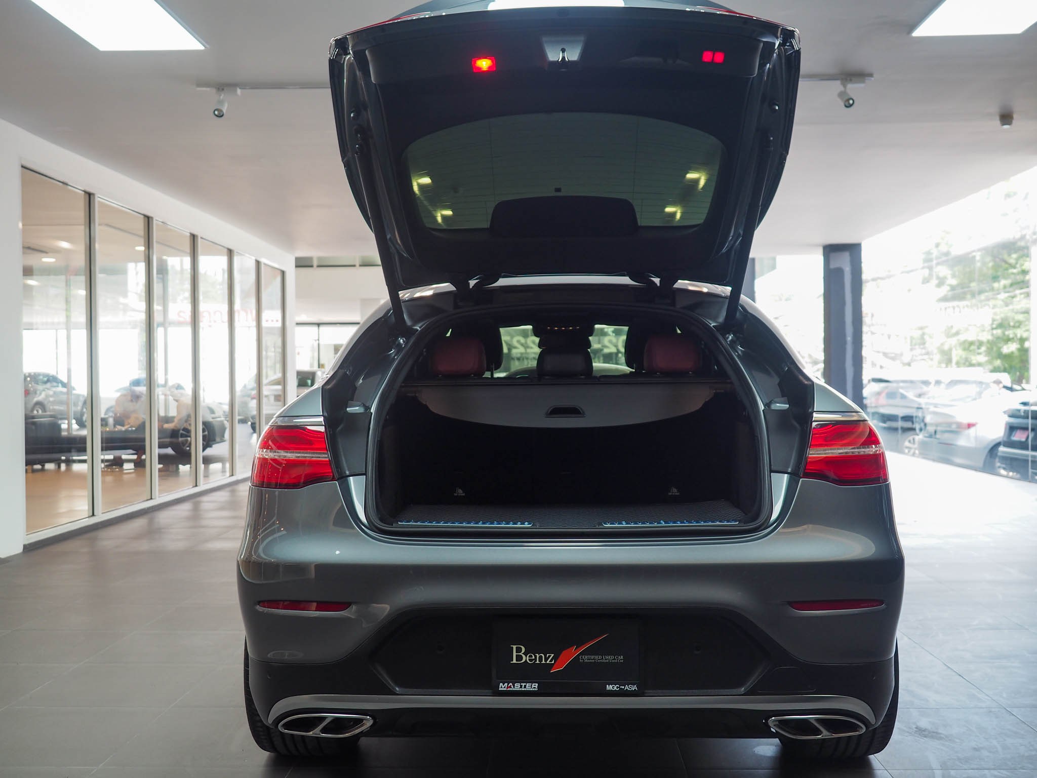 จองแล้ว GLC43 AMG Coupe 4Matic W253