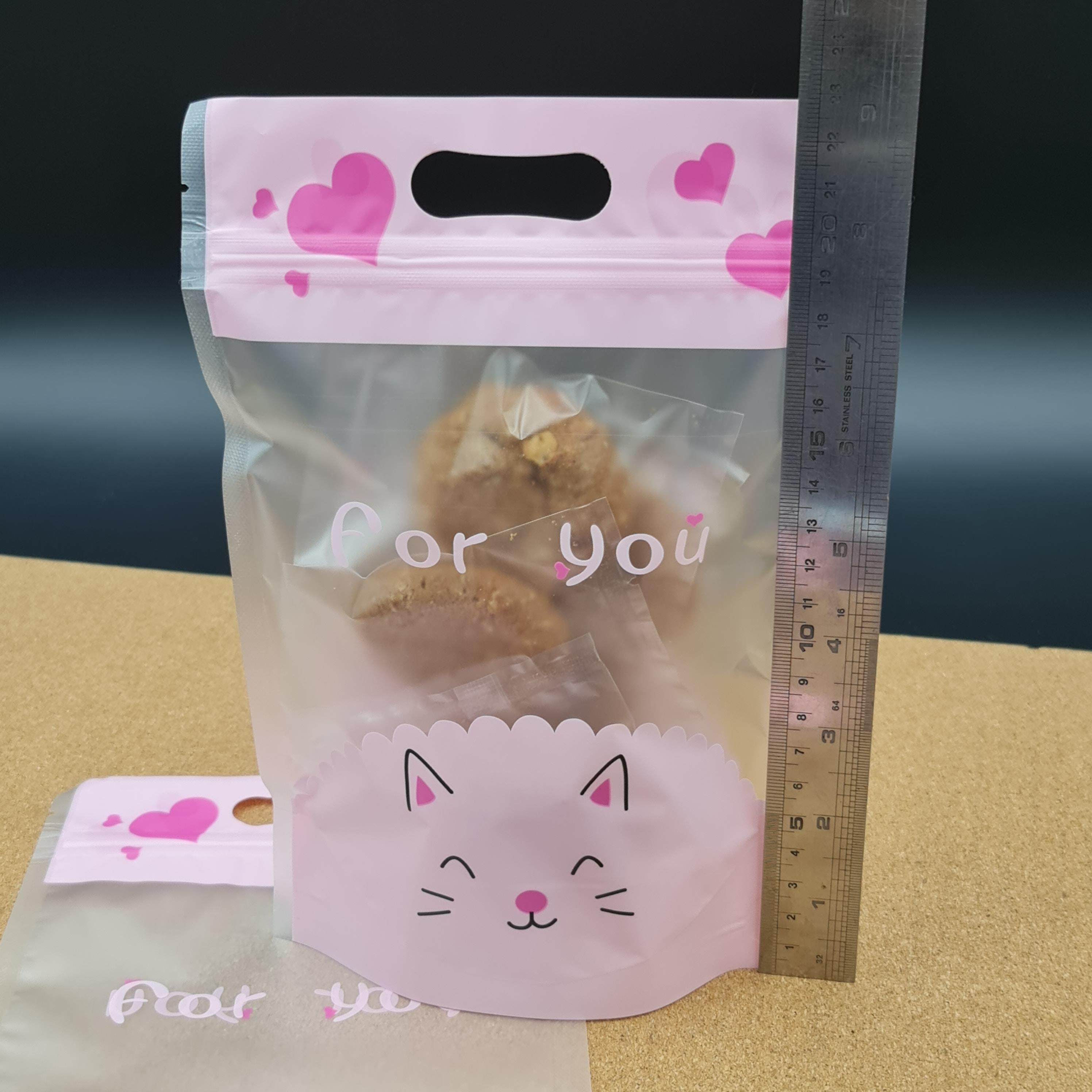 ถุงซิป มีหูหิ้ว ตั้งได้ แมว 15×23+ก้นถุง5cm. 50ใบ/แพ็ค 20ใบ/แพ็ค พลาสติก แพ็คเกจ เบเกอรี่ j12