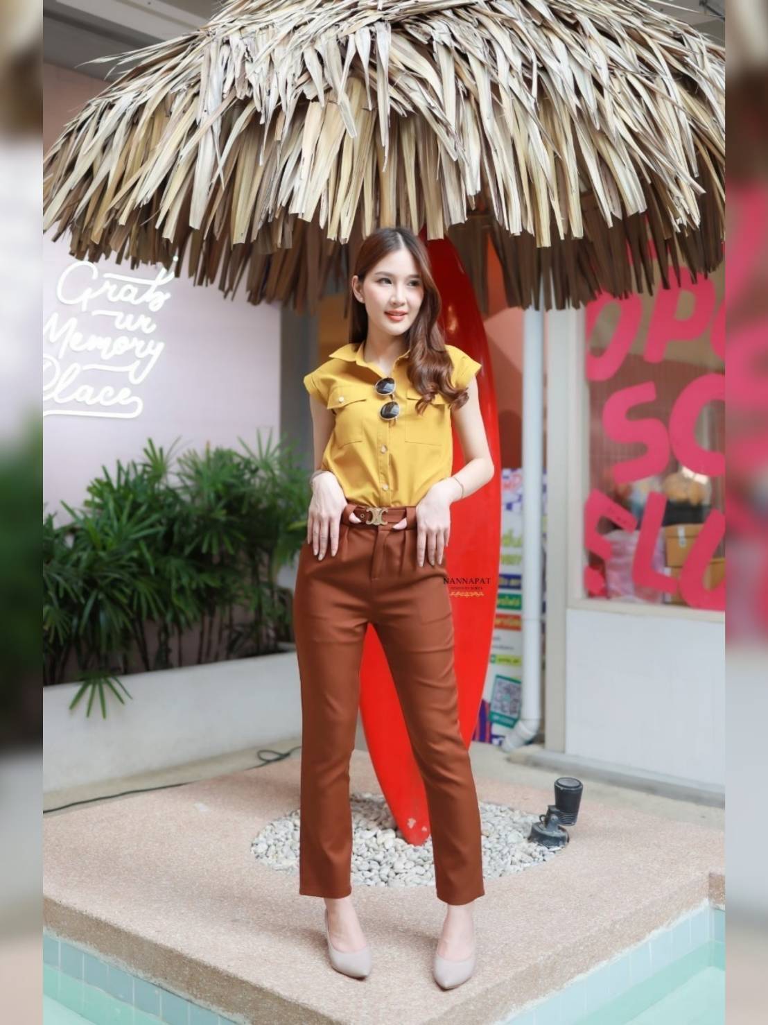 เสื้อเชิีตแขนกุดกระดุมหน้า
