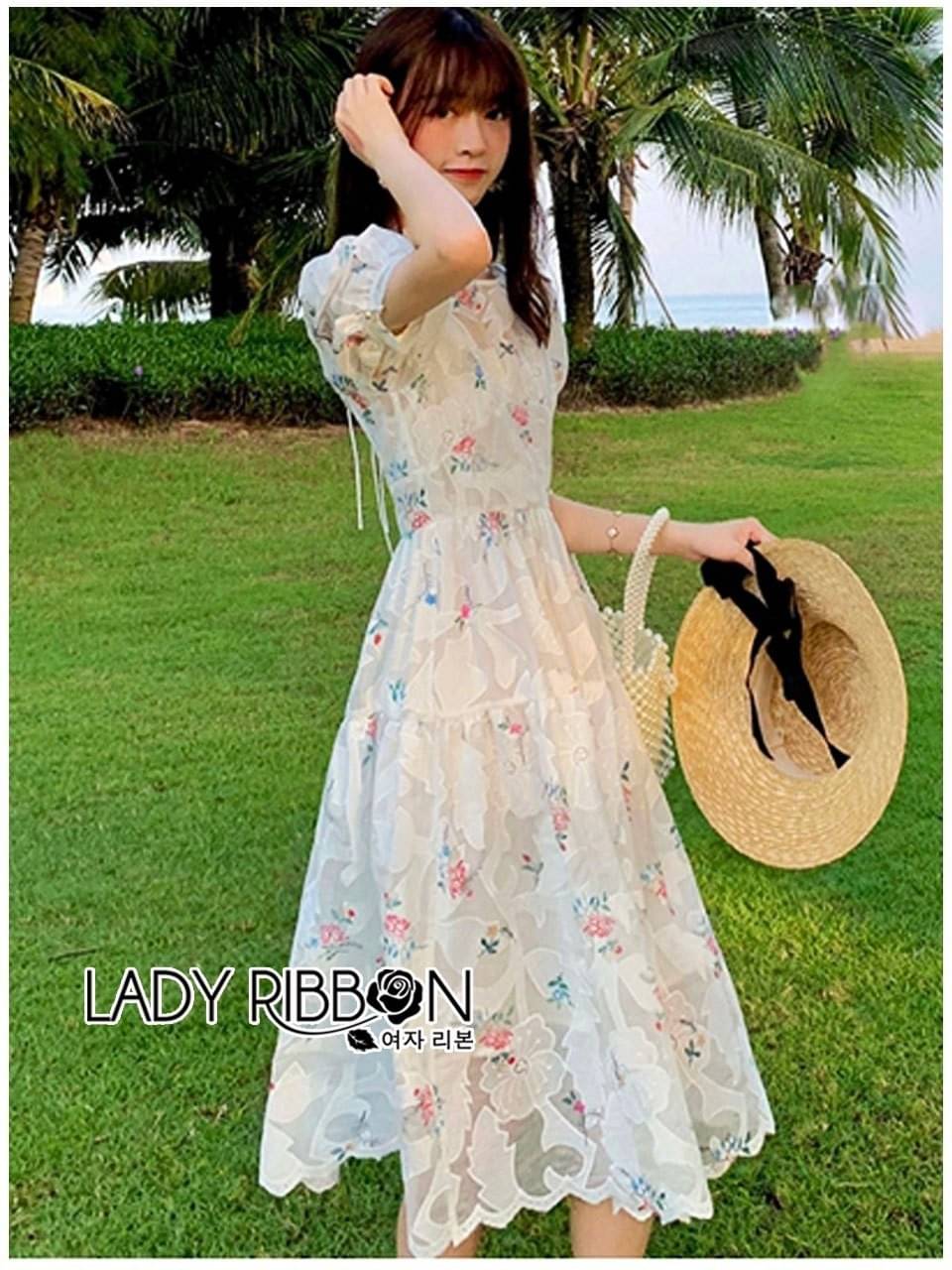 เดรสผ้าลูกไม้ลายสวยแน่นๆ
