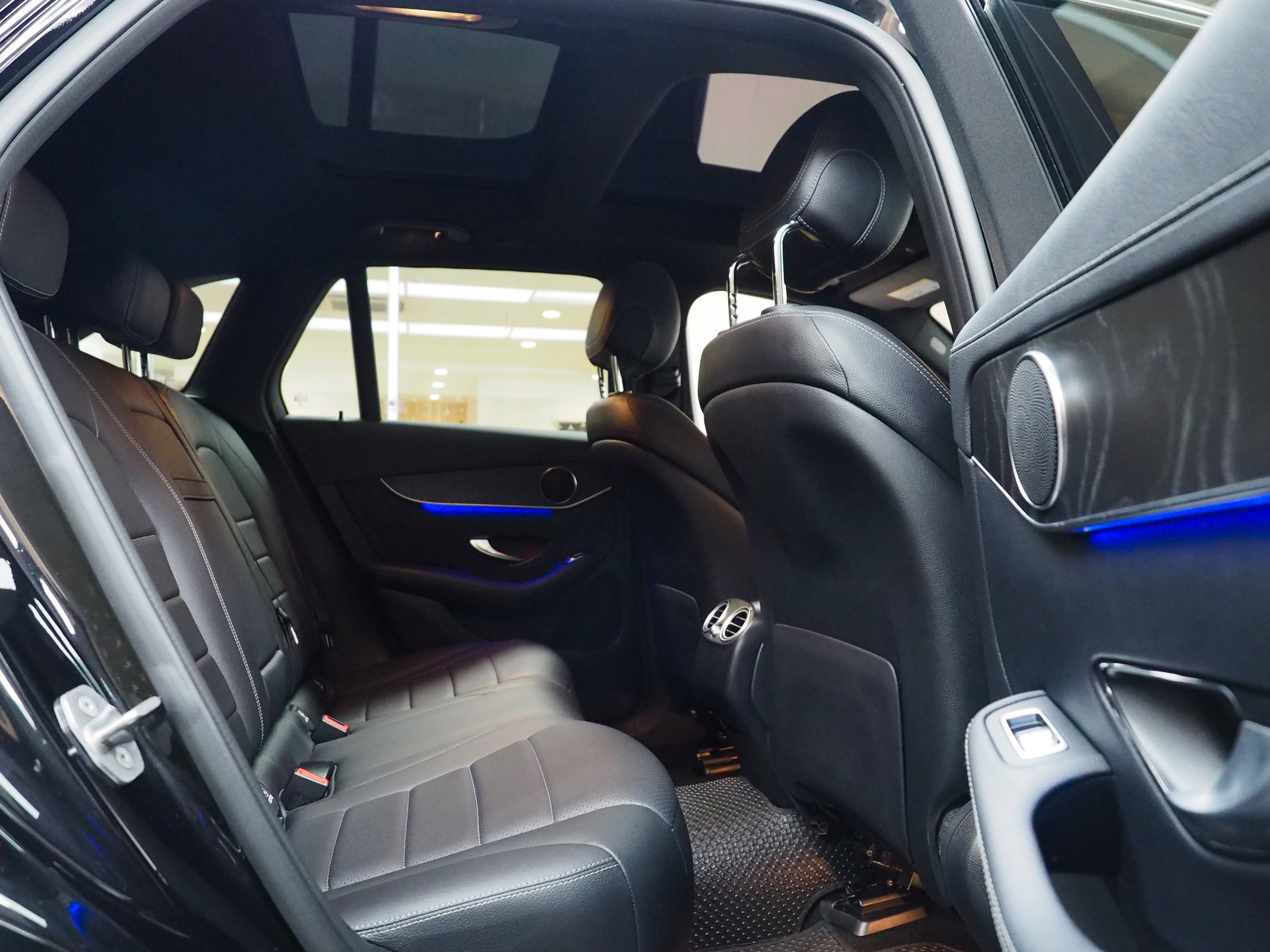 จองแล้ว GLC220d AMG Dynamic W253