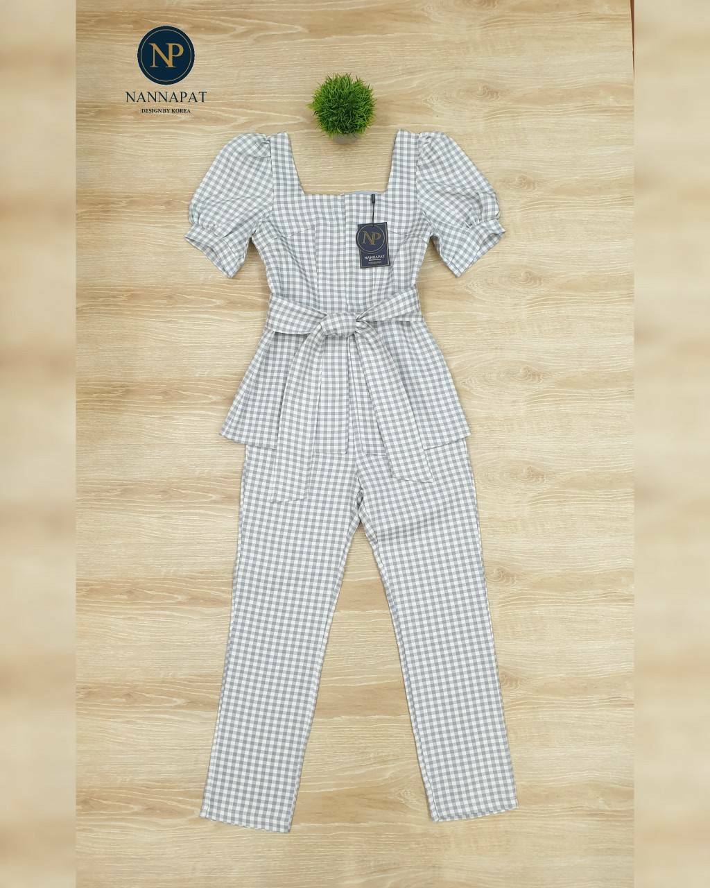 เสื้อซิปหลัง แต่งซิปหน้า