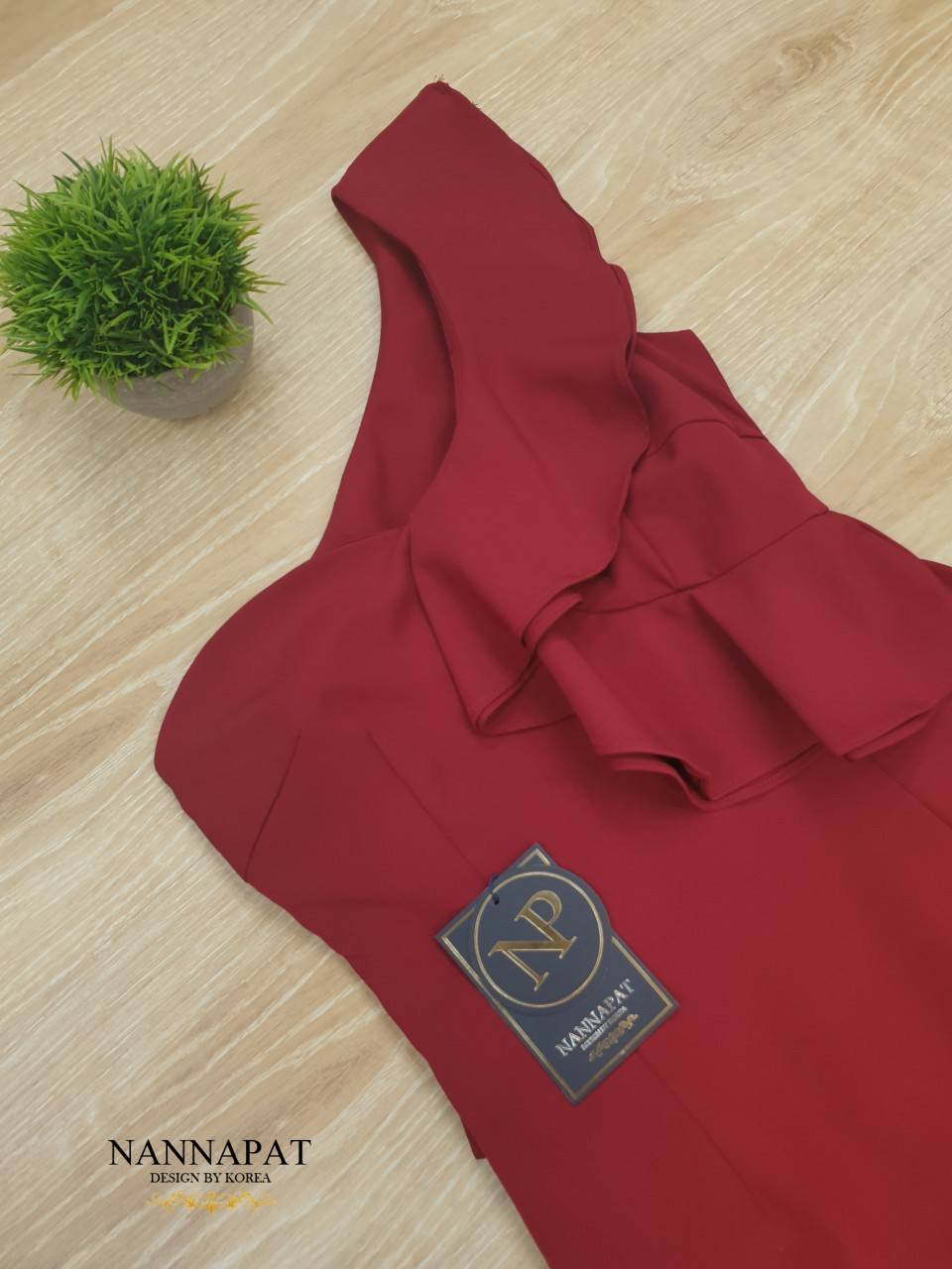 เดรสกระโปรงผ่าหน้าเซ็กซี่สุดๆ