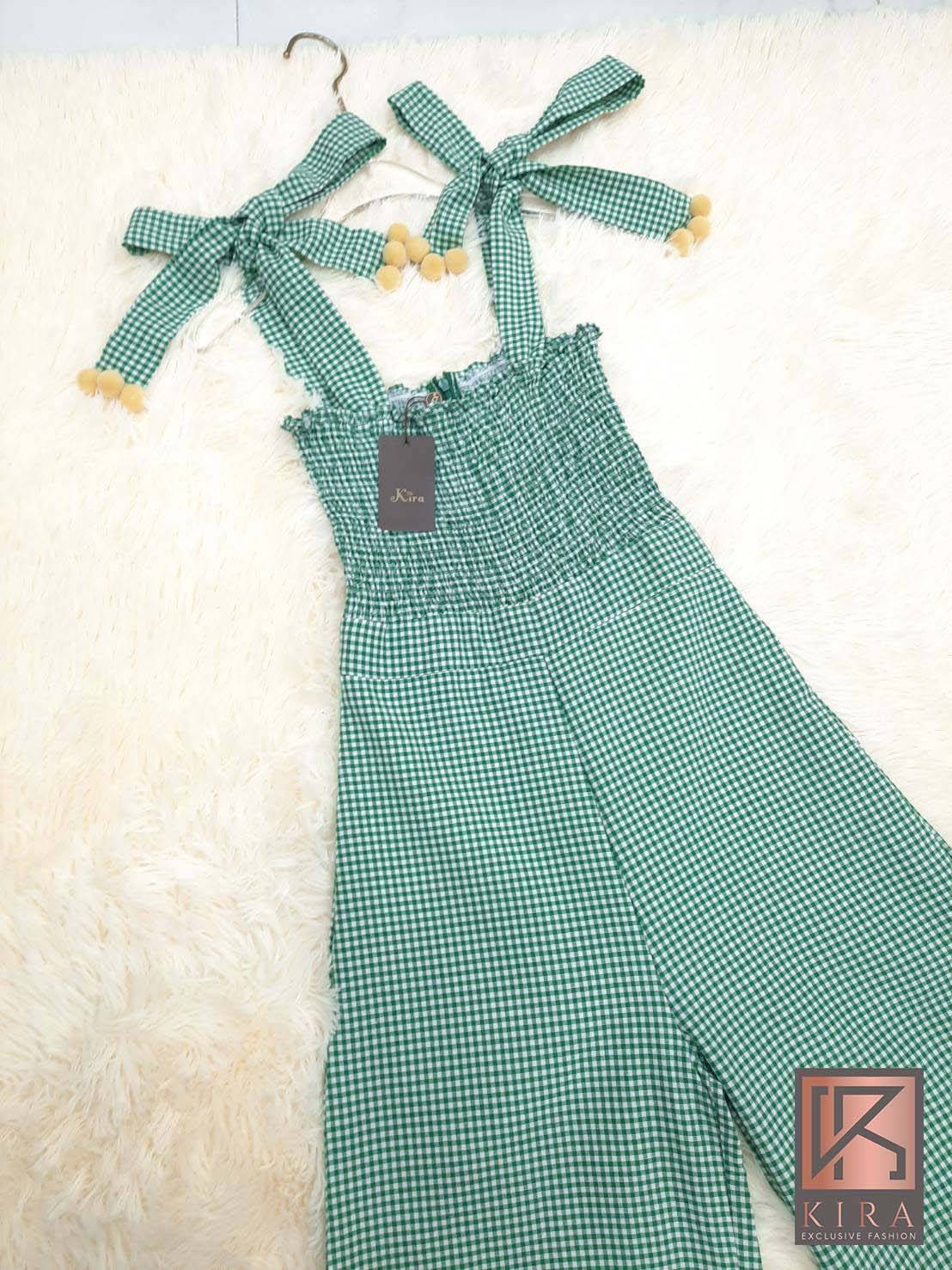 จั๊มสูทลายสก็อต แต่งเเขนทรงโบว์