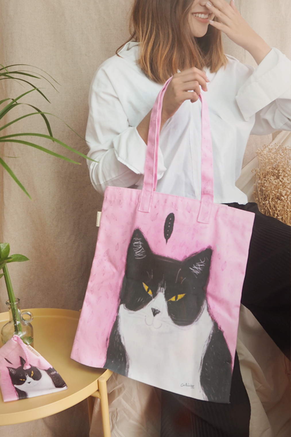 กระเป๋าผ้าลายแมวชมพู Tote print cat pink