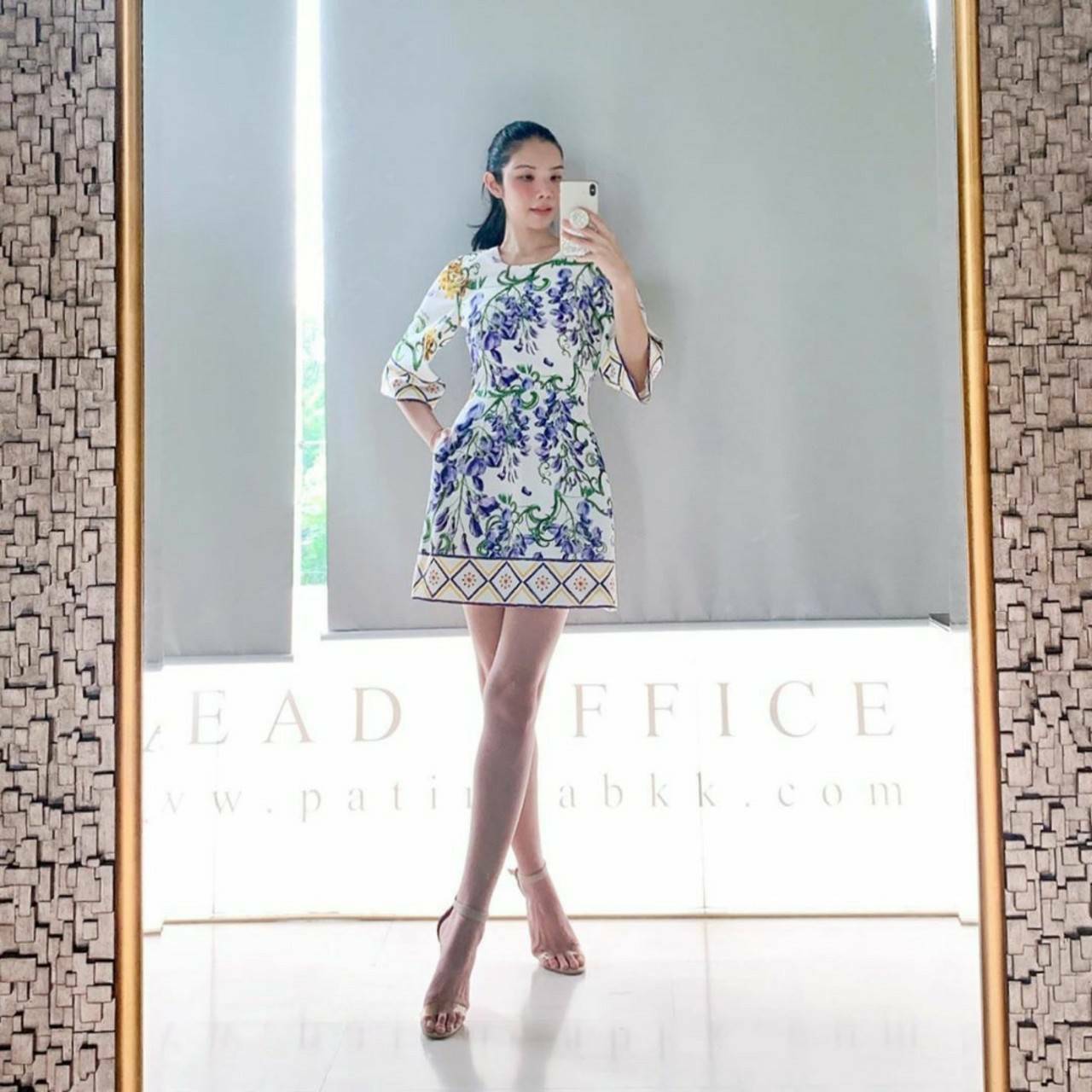 เดรสซิปหลัง ลายกล้วยไม้ป่า