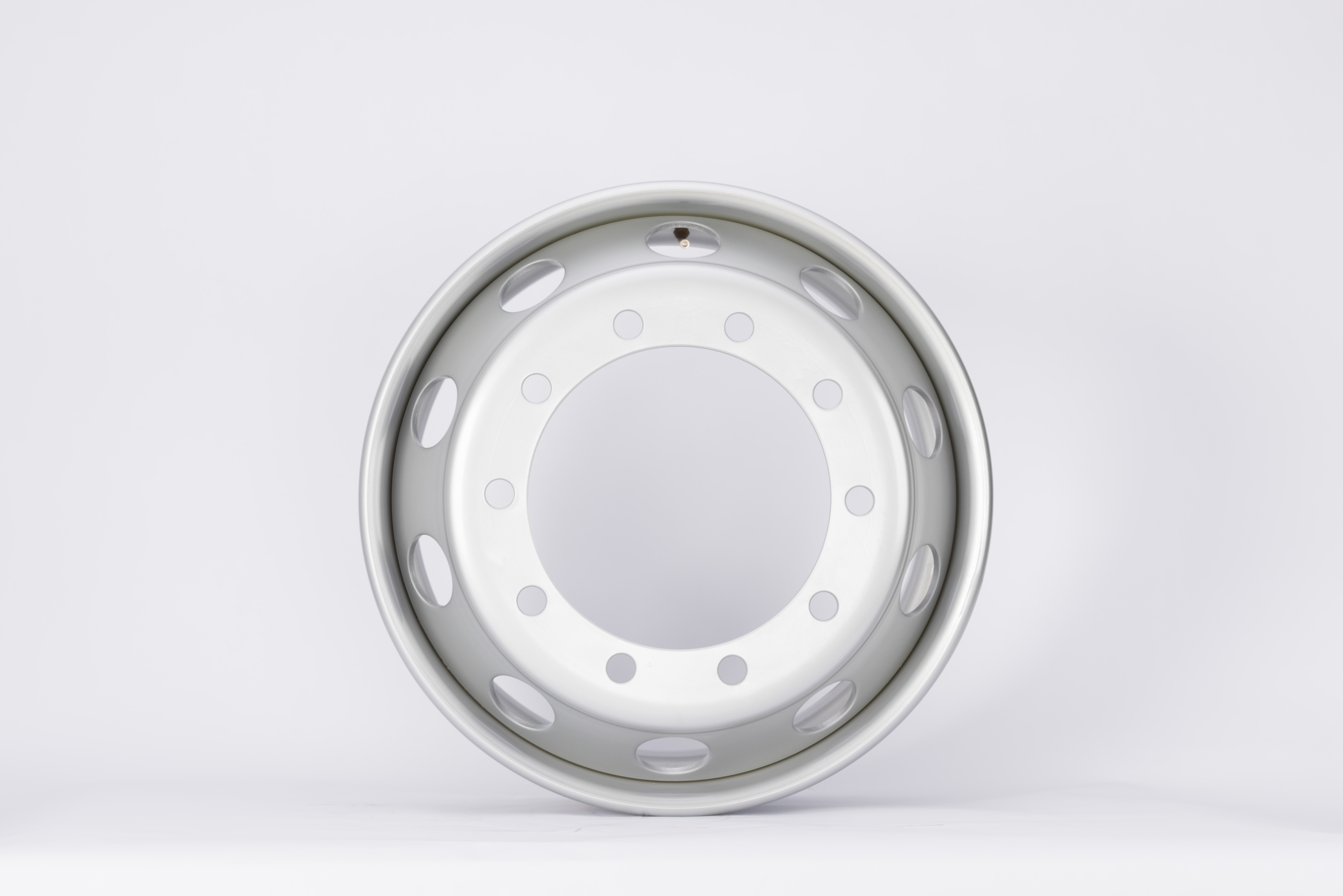 กะทะล้อรถบรรทุกยี่ห้อ ATW ขนาด 8.25x22.5 8 รู สำหรับใส่ยางเรเดียล