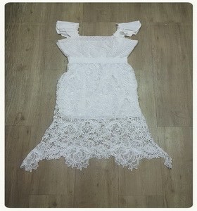 Maxi ผ้าลูกไม้เกาหลีคอเหลี่ยมสีขาว