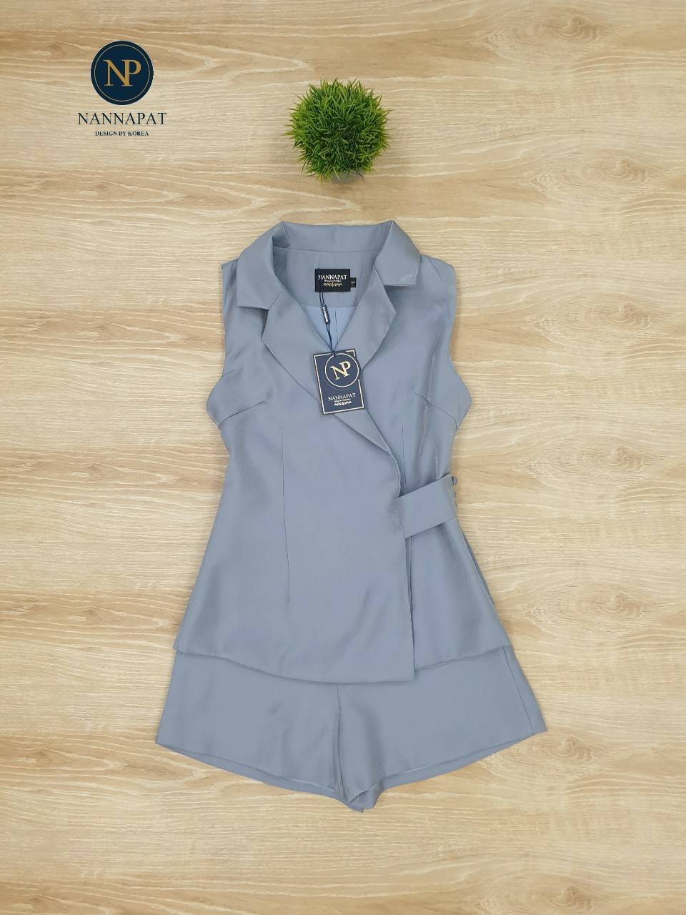 เสื้อกระดุมข้างกางเกงมีกระเป๋าข้าง