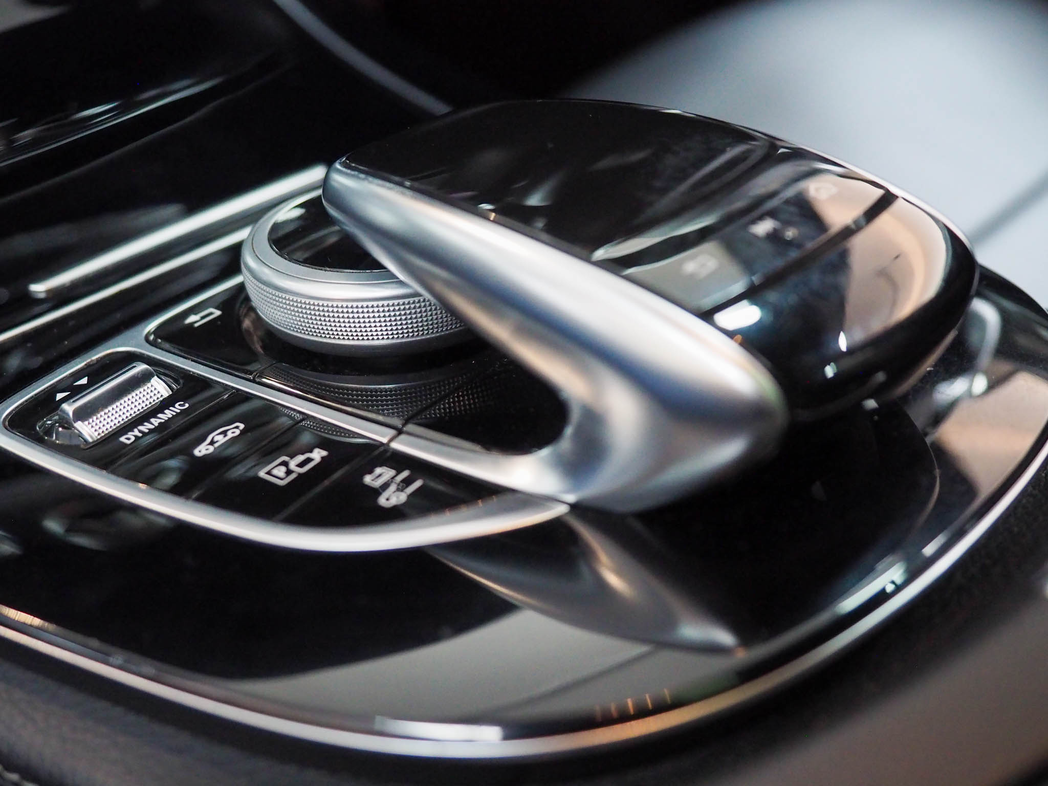 จองแล้ว E350e AMG Plug in Hybrid W213