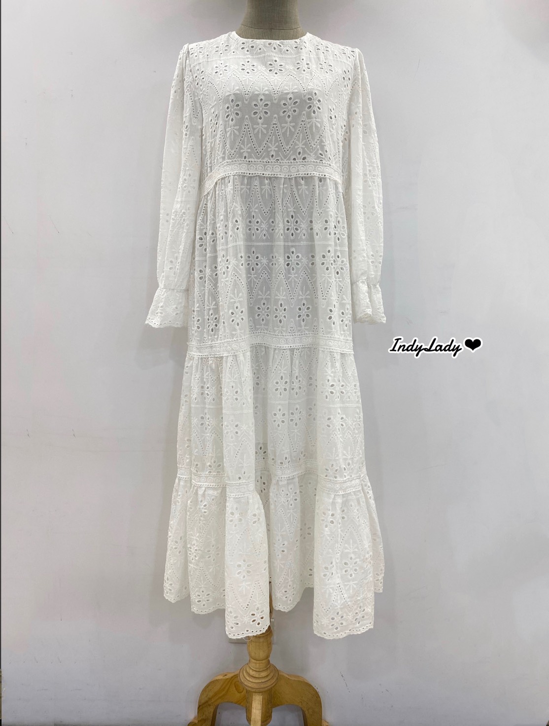 Maxi Dress งานลูกไม้ ฉลุ