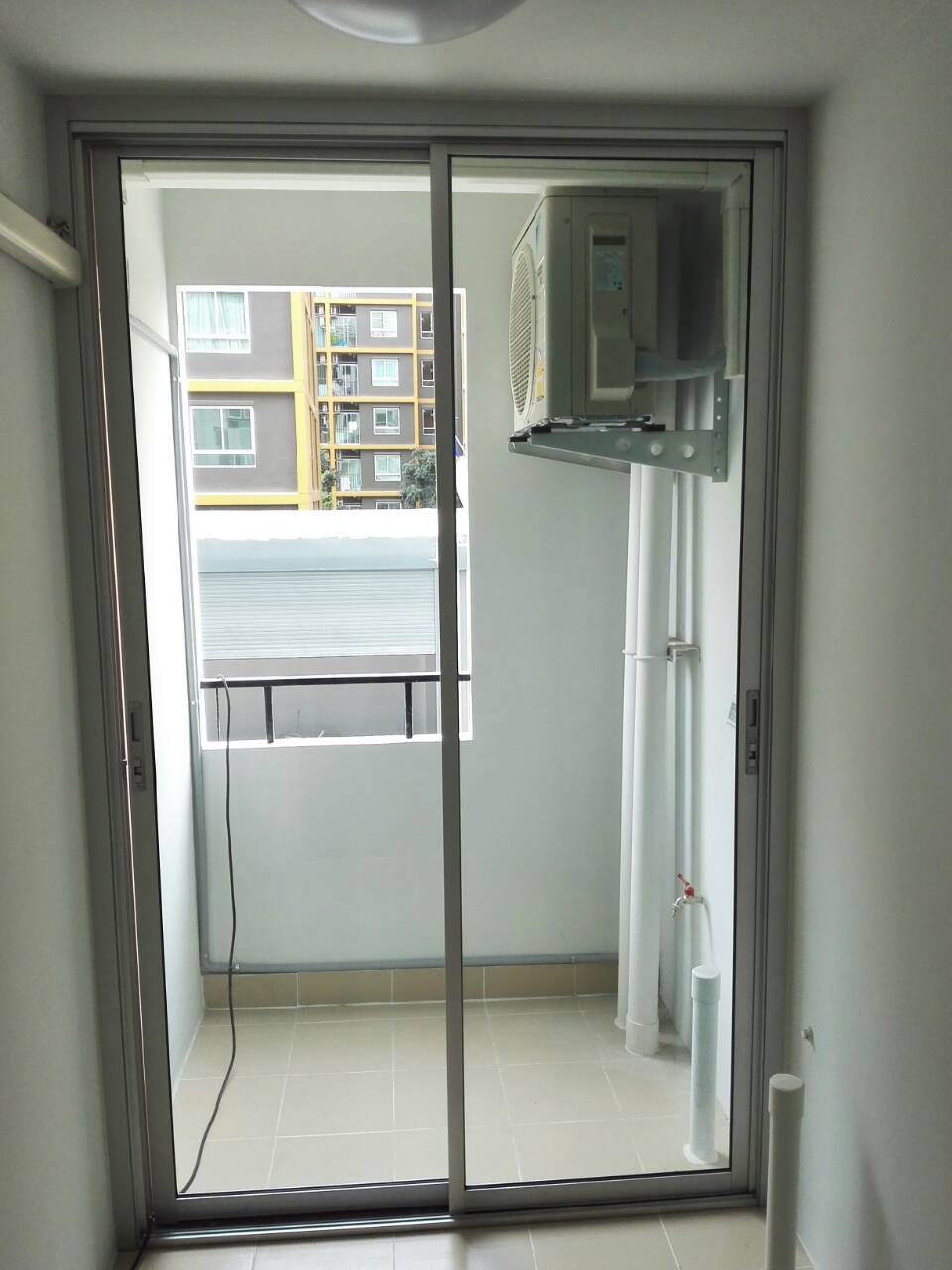 รวมรายการติดตั้งกระจกอลูมิเนียมพลัมคอนโดเมืองเอกพหลโยธิน89