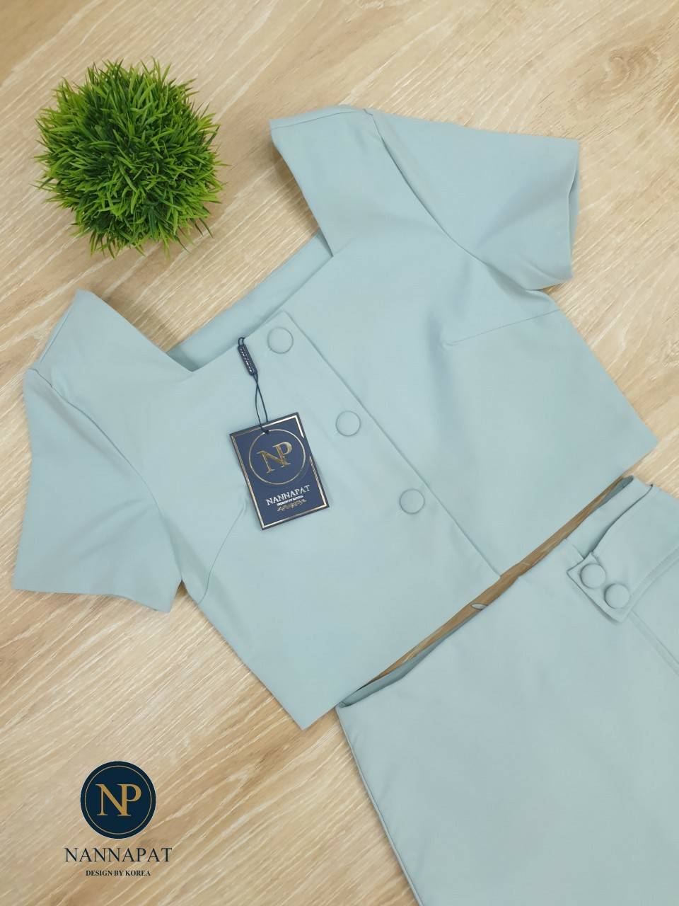เซทเสื้อกระดุมหน้าสีฟ้าอมเขียว