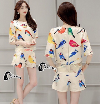 Lady Ribbon Online ขายส่งเสื้อผ้าออนไลน์ Cliona CN08030816 พร้อมส่ง Cliona Made' - เซ็ตเสื้อ+กางเกงขาสั้น พิมพ์ลายนกนาๆชนิด