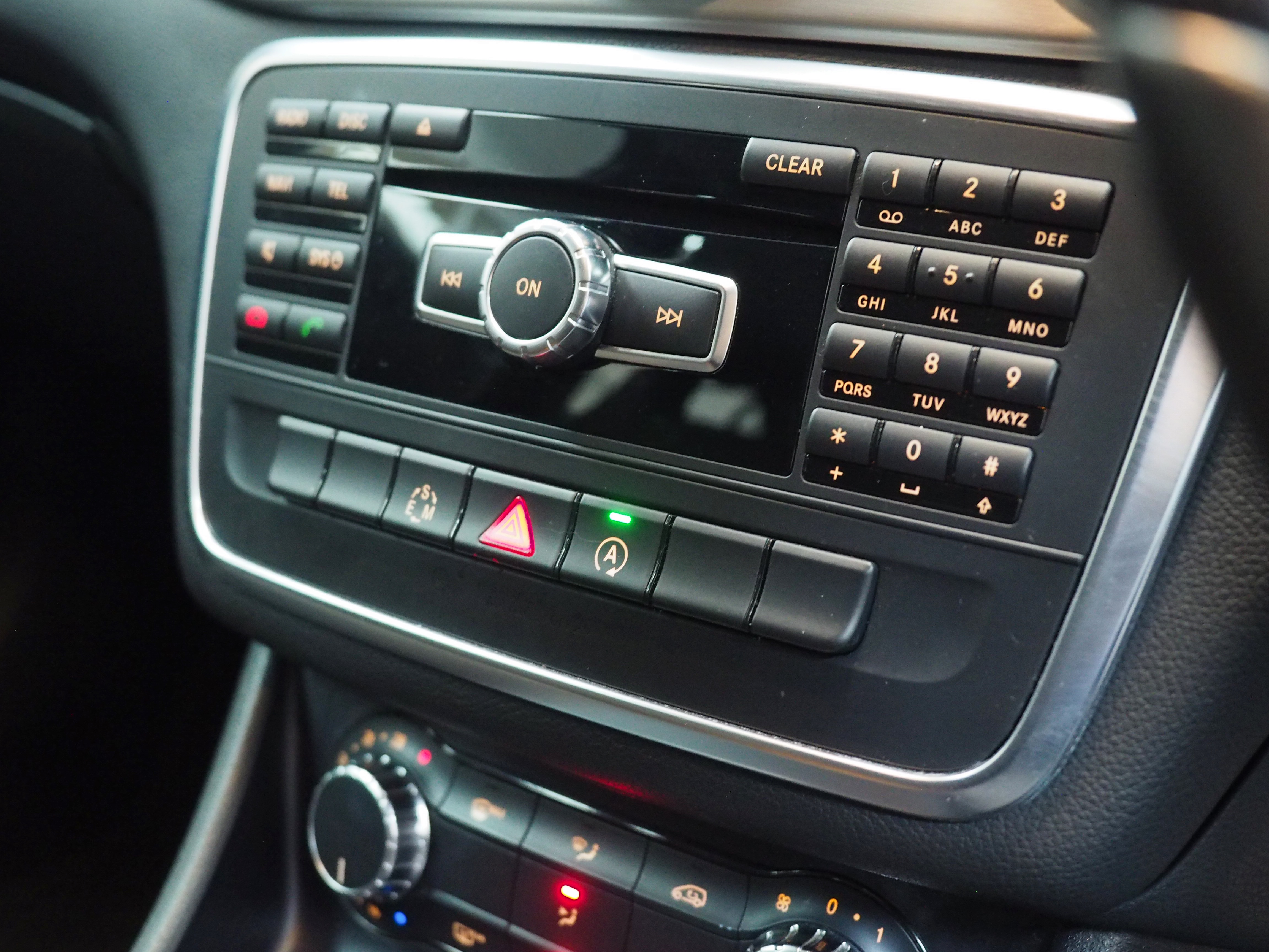 จองแล้ว GLA200 Urban W156