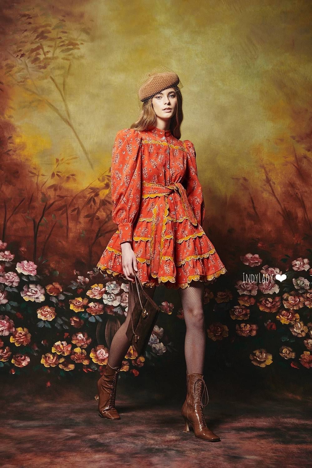 Dress สั้น แขนยาว