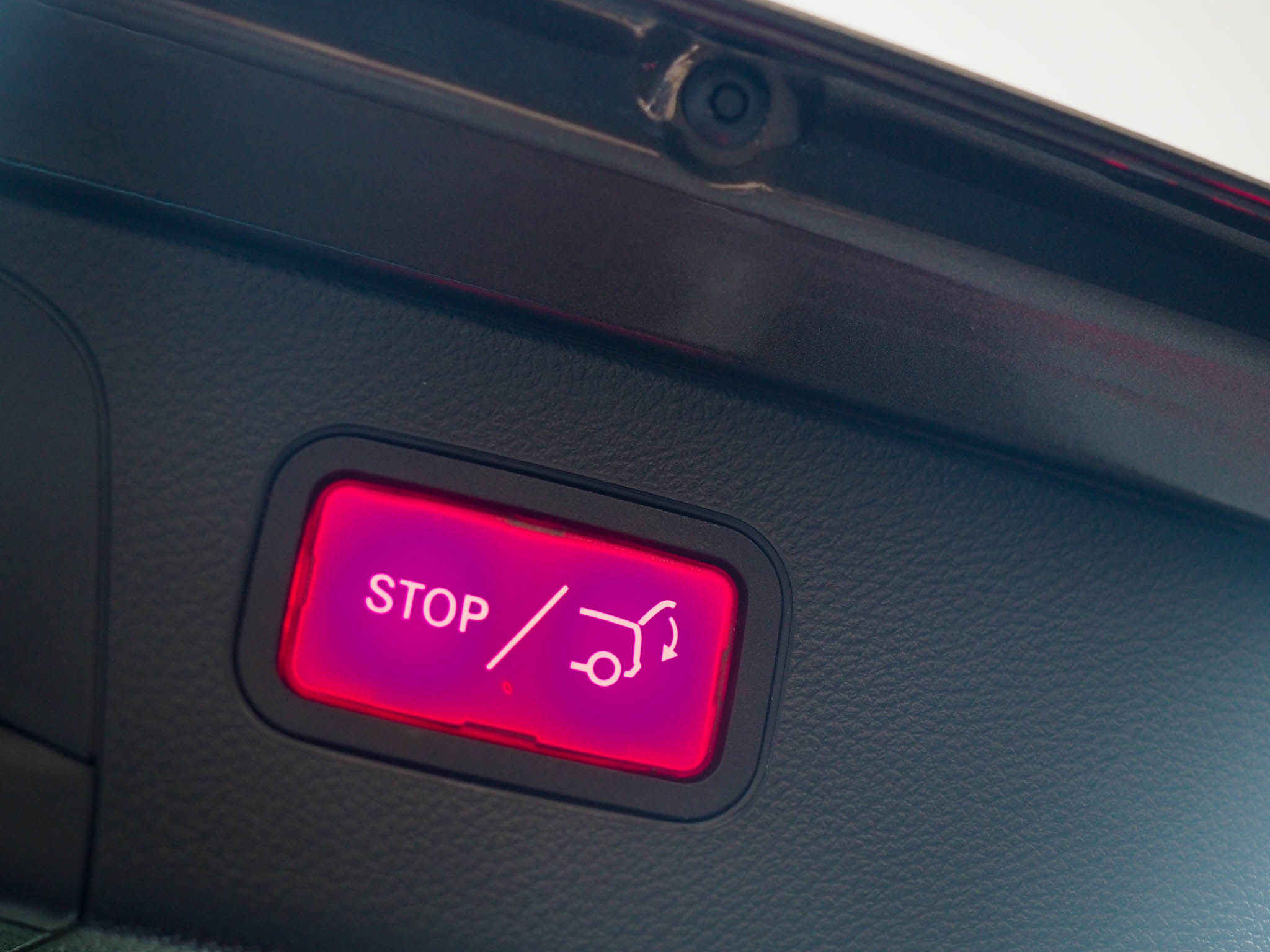 จองแล้ว GLC250d 4MATIC off-Road W253