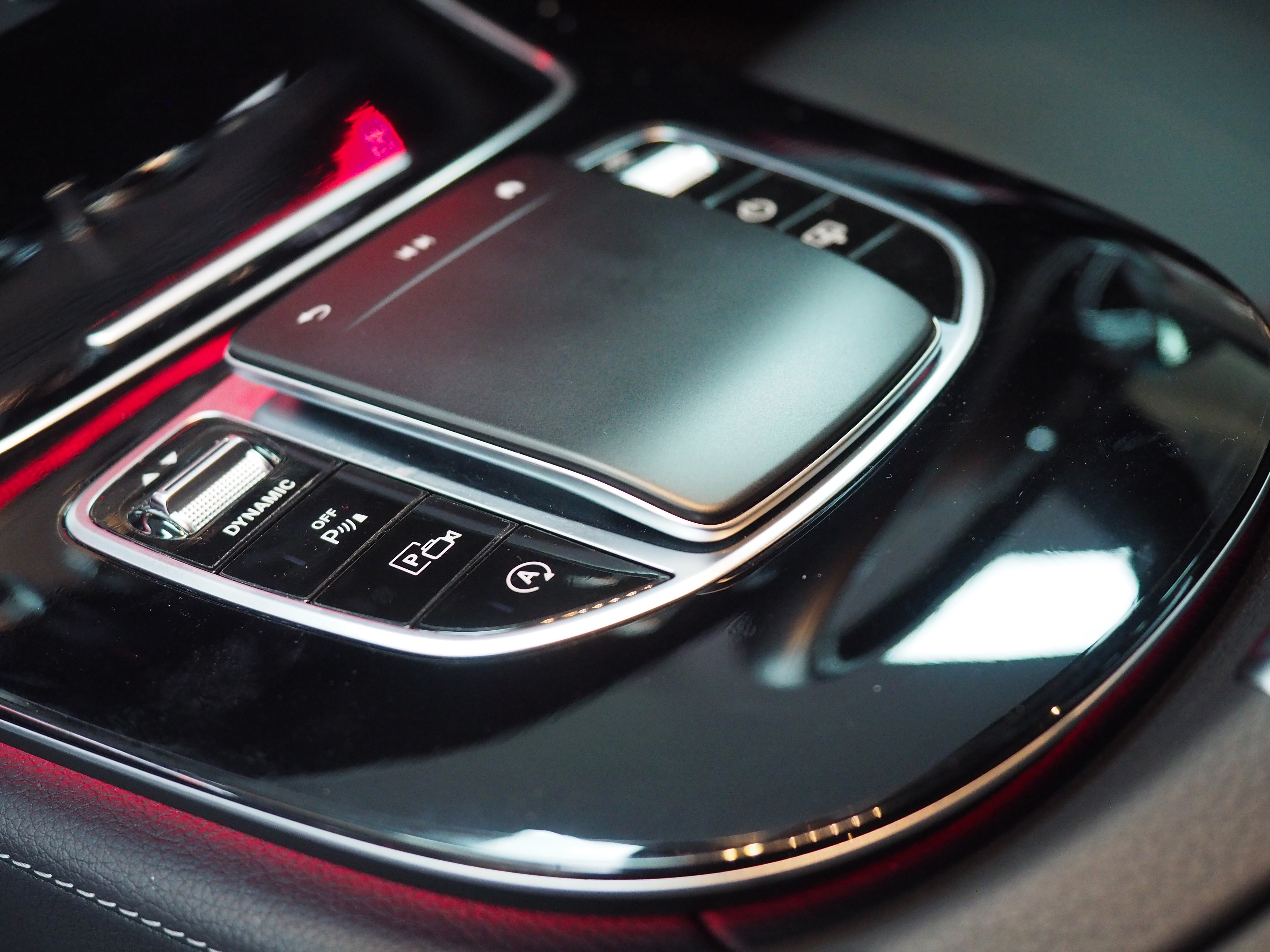 จองแล้ว E220d AMG Sport W213