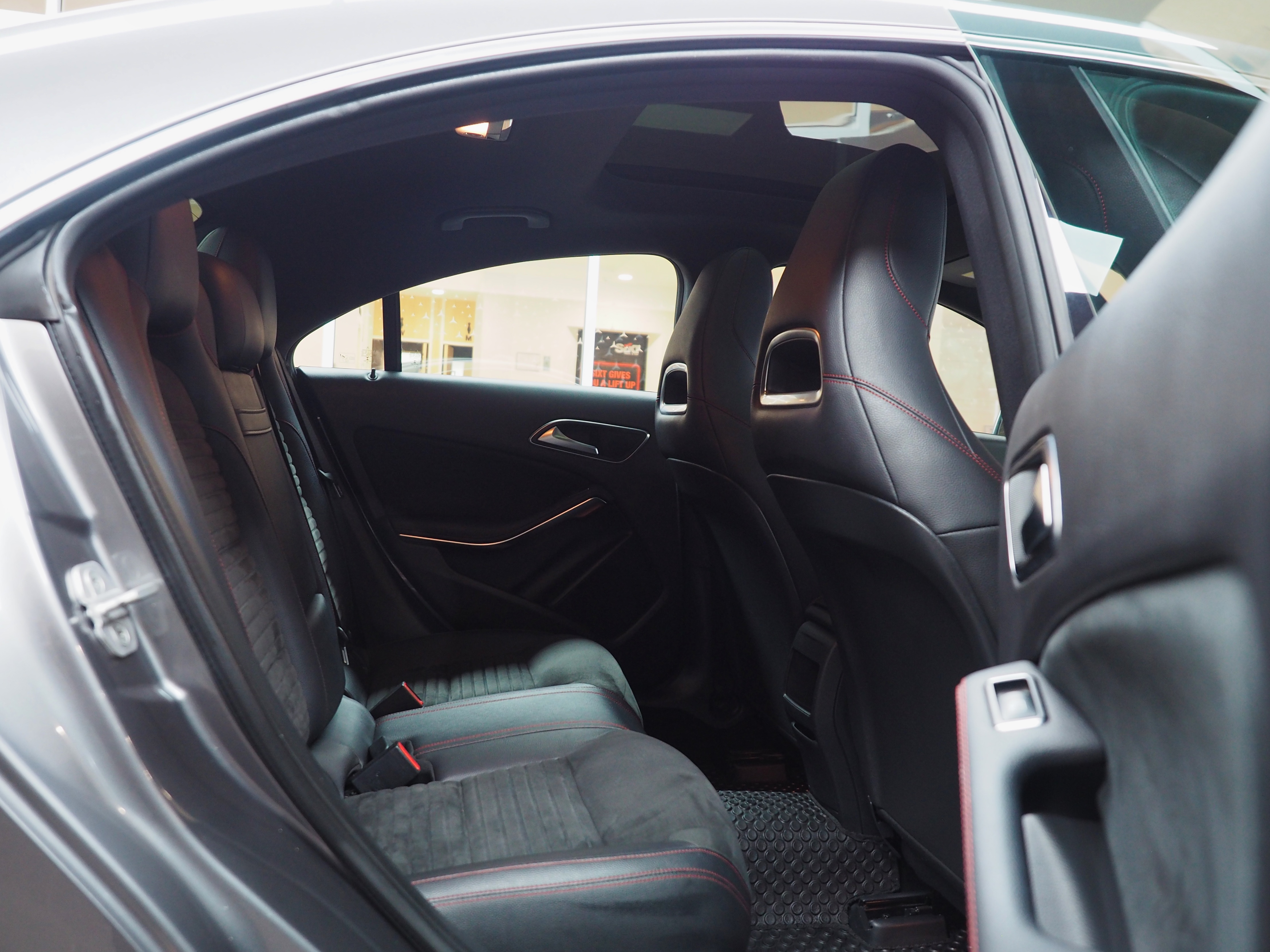 จองแล้ว CLA250 AMG W117