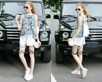 Lady Ribbon พร้อมส่งเสื้อผ้าออนไลน์ SW07120716 Sweet Bunny Present... Floral Cami Blue Top and White Shorts Set