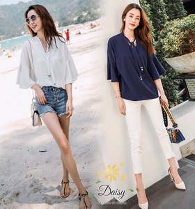 เสื้อคอวีผ้าแฟชั่นเกาหลีพร้อมส่ง