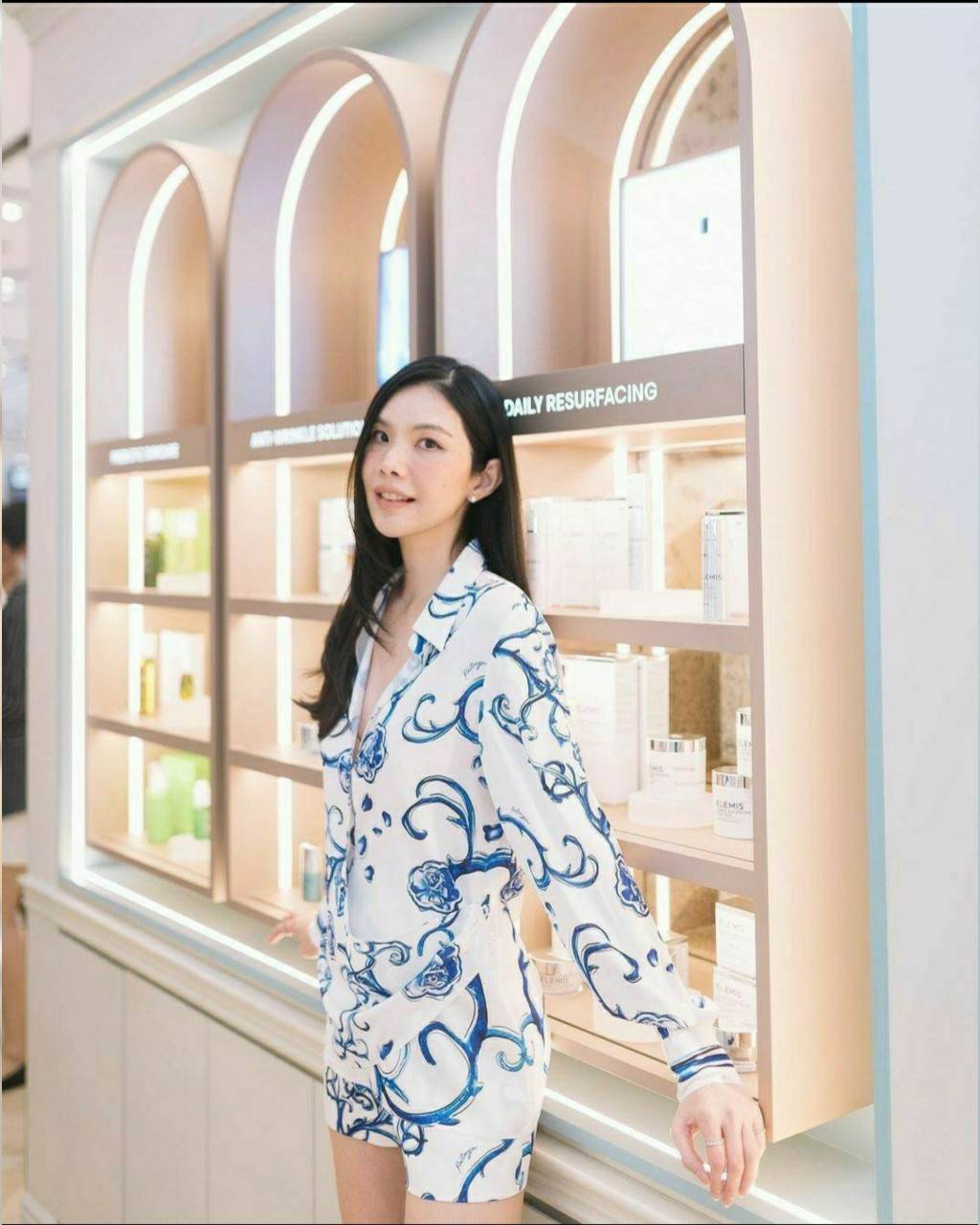 เสื้อแขนยาวคอปกกระดุมหน้า