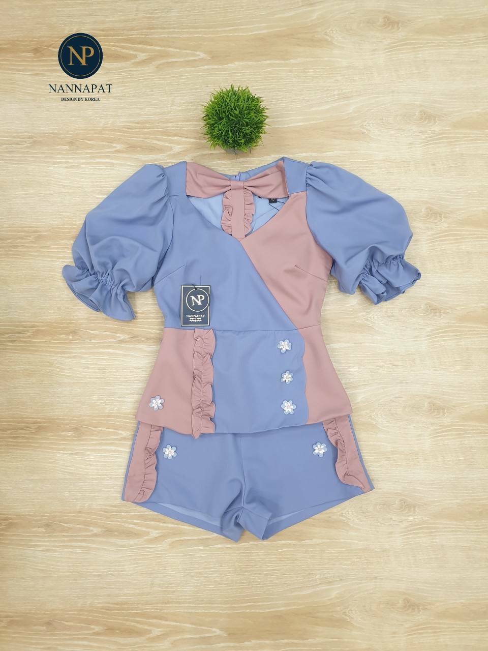 เสื้อแขนกุดคอปกกระดุมหน้ากางเกงทรงสวย