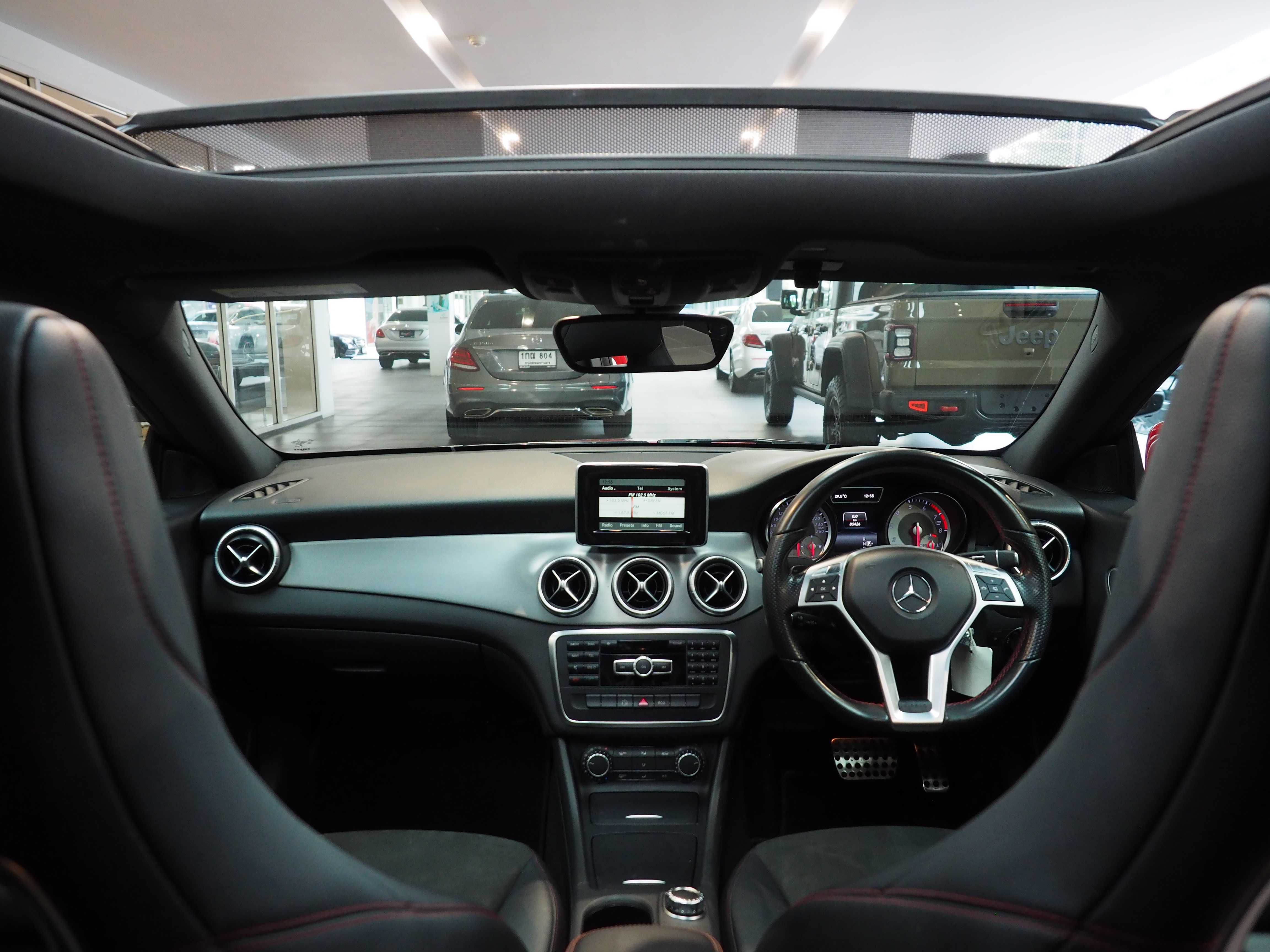 จองแล้ว CLA250 AMG W117