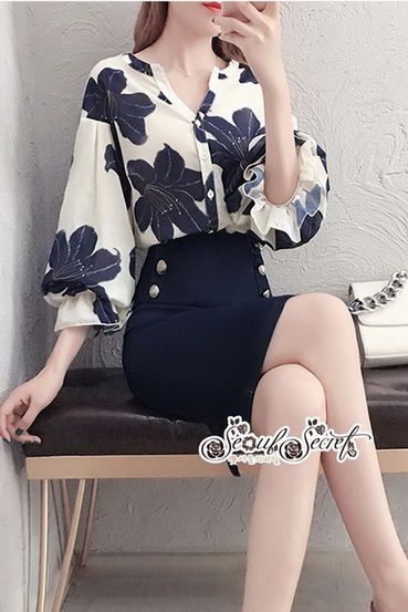 ผ้าชีฟองพิมพ์ลายดอกไม้ใหญ่สีน้ำเงิน