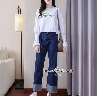 เสื้อคอกลมแขนยาวปลายแขนขอบยางระบายสวย