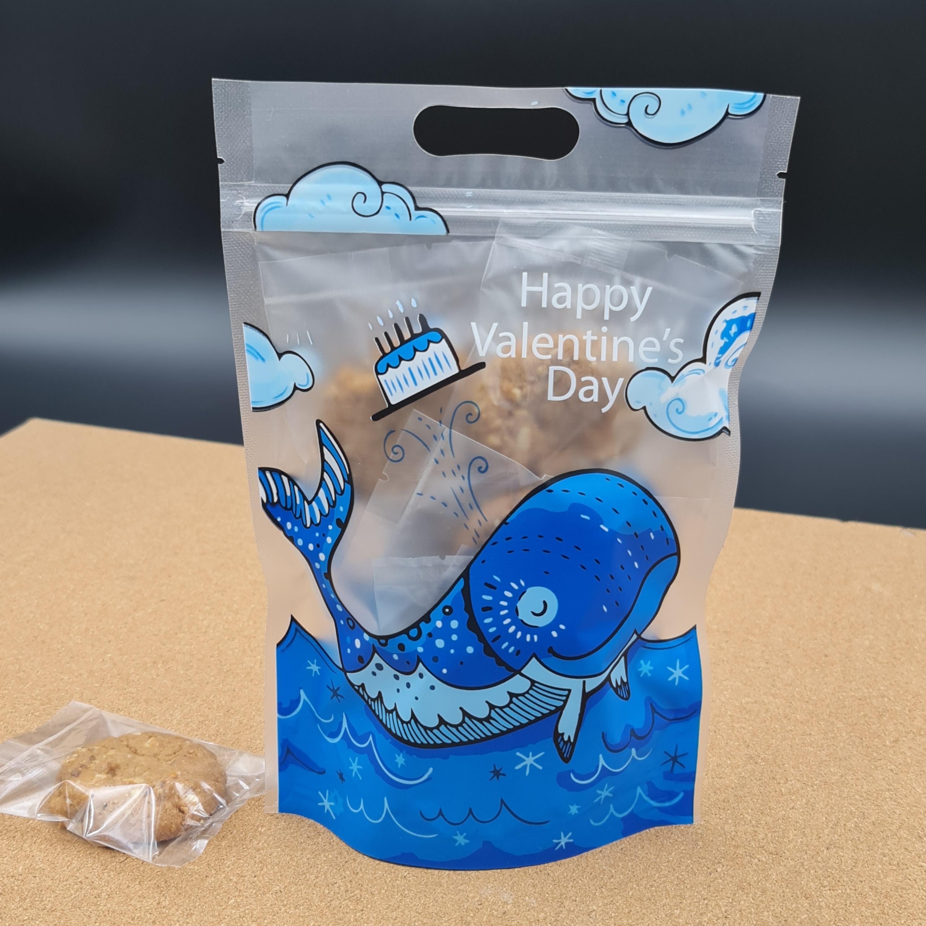 ถุงซิป มีหูหิ้ว ตั้งได้ วาฬน้ำเงิน 15.5×23+ก้นถุง6cm. 50ใบ/แพ็ค 20ใบ/แพ็ค พลาสติก แพ็คเกจ เบเกอรี่ j12