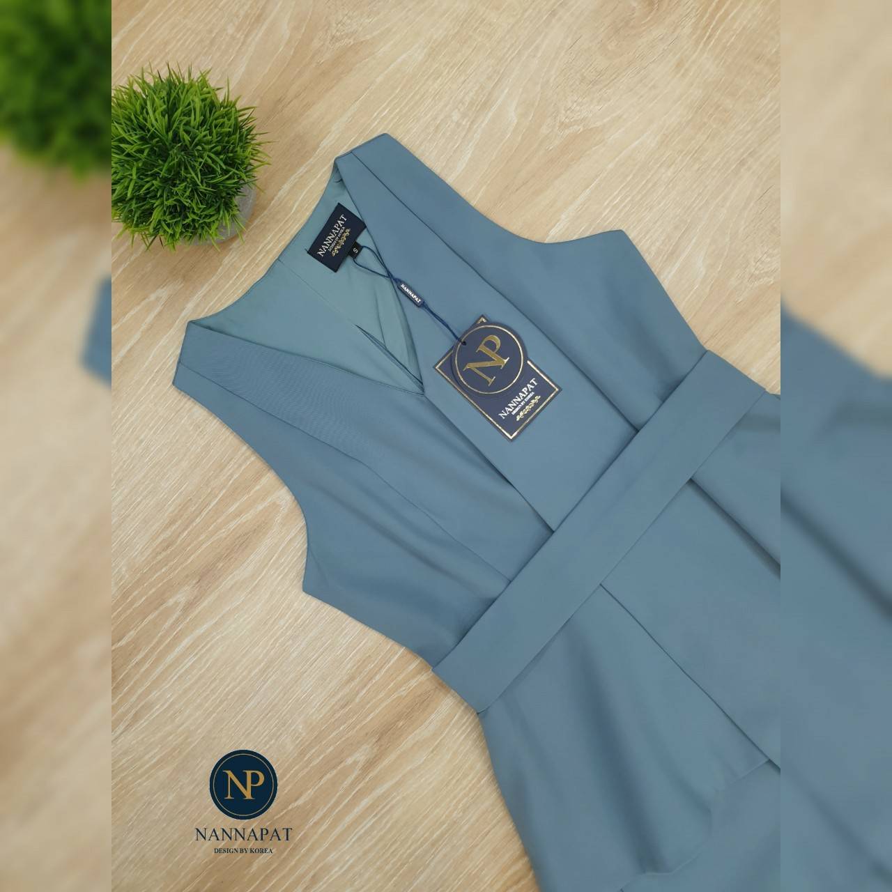 เสื้อแขนกุด ซิปหลัง แต่งระบาย