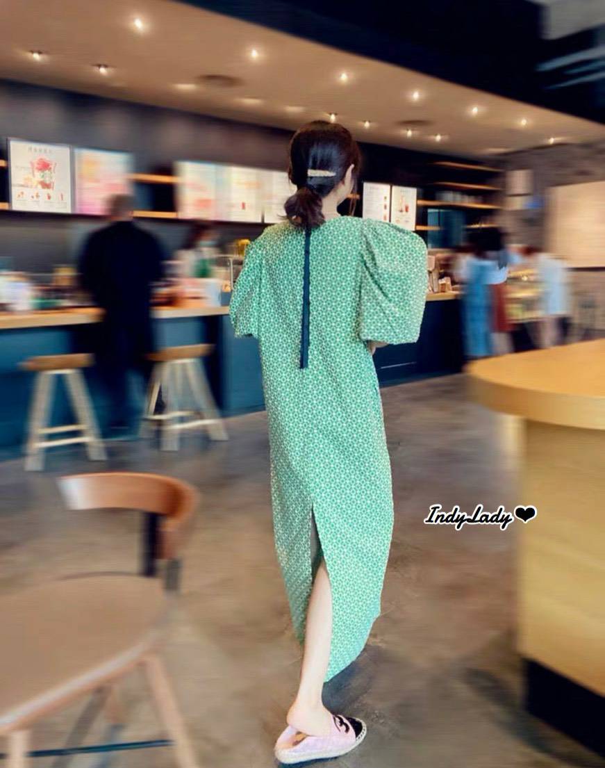 ชุดเดรสยาวลูกไม้ สีเขียวสวย