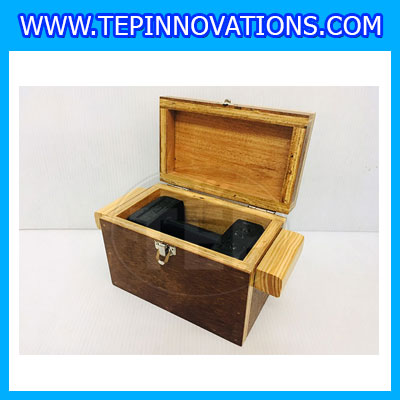 กล่องไม้อัดไม่บุกำมะหยี่ สำหรับใส่ตุ้มน้ำหนักเหล็กหล่อพิกัด5kg กล่องใส่ตุ้มน้ำหนักเหล็กหล่อ กล่องเก็บตุ้มน้ำหนัก กล่องไม้สำหรับตุ้มเหล็กหล่อ ยาว15.5 กว้าง +8.3 ลึก8.9ซม.