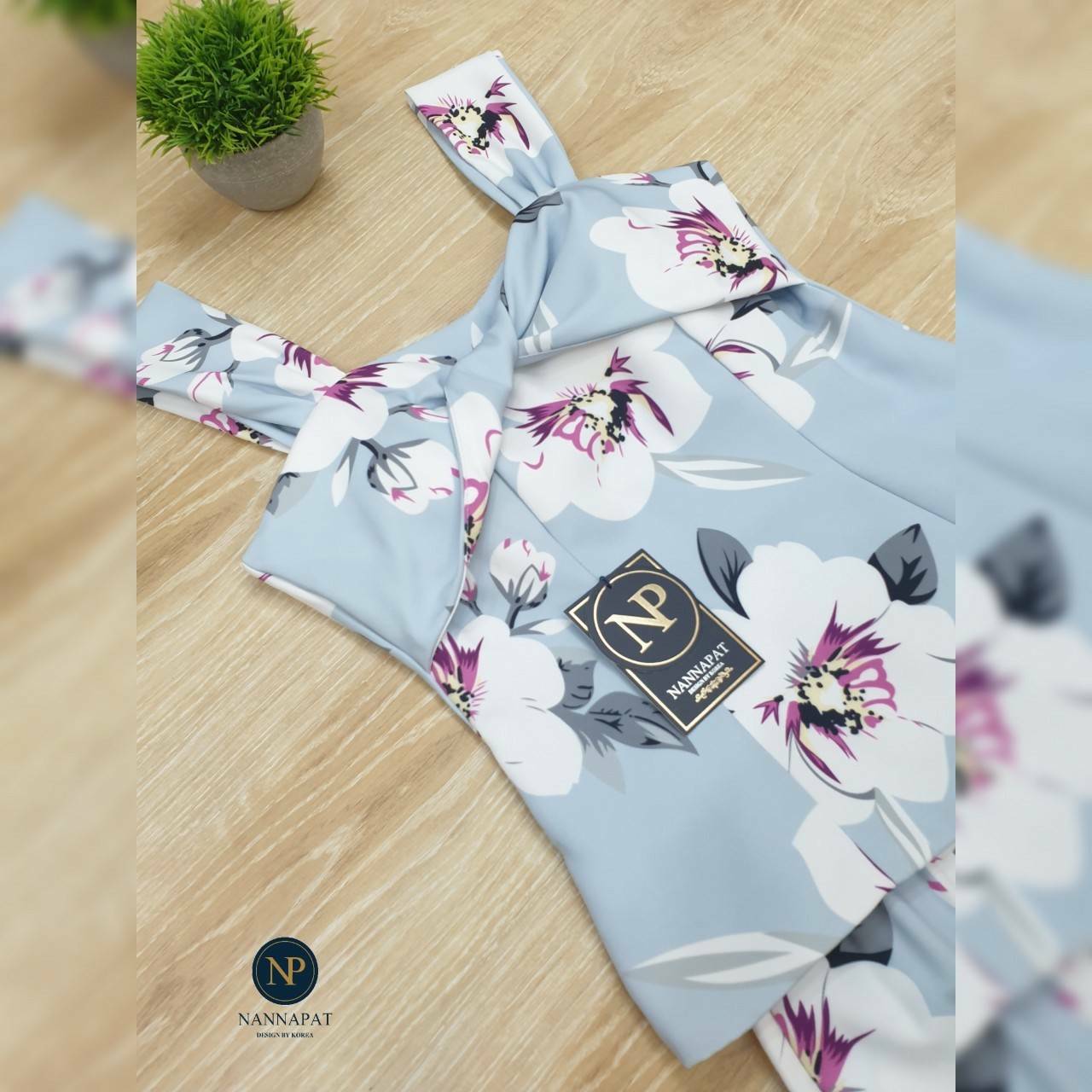 เสื้อซิปหลังมีฟองน้ำอก