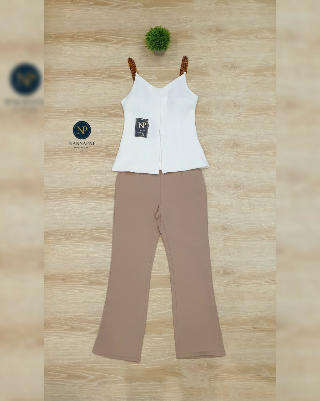 เสื้อซิปหน้ากางเกงทรงสวย