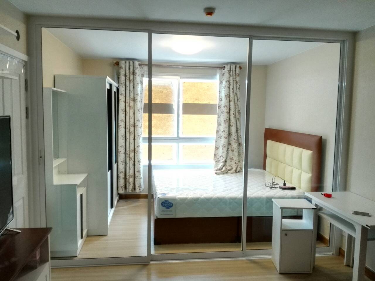 รวมรายการติดตั้งกระจกอลูมิเนียมพลัมคอนโดเมืองเอกพหลโยธิน89