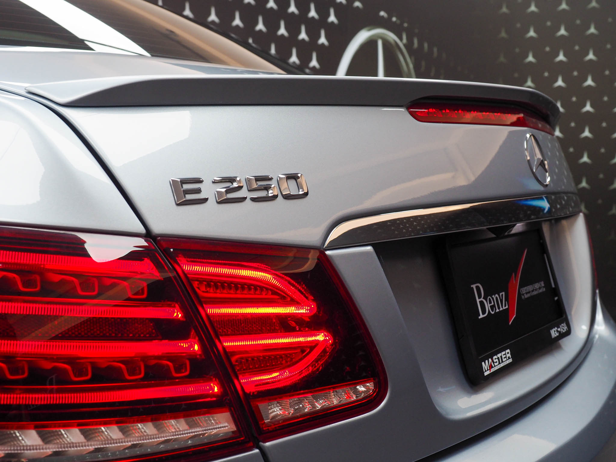 จองแล้ว E250 Coupe AMG W207