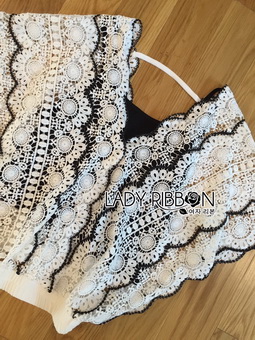 Lady Ribbon Online เสื้อผ้าพร้อมส่ง พร้อมส่งเลดี้ริบบอน LR08080816 🎀 Lady Ribbon's Made 🎀 Lady Vanessa Vintage Scallop Lace Blouse เสื้อผ้าลูกไม้