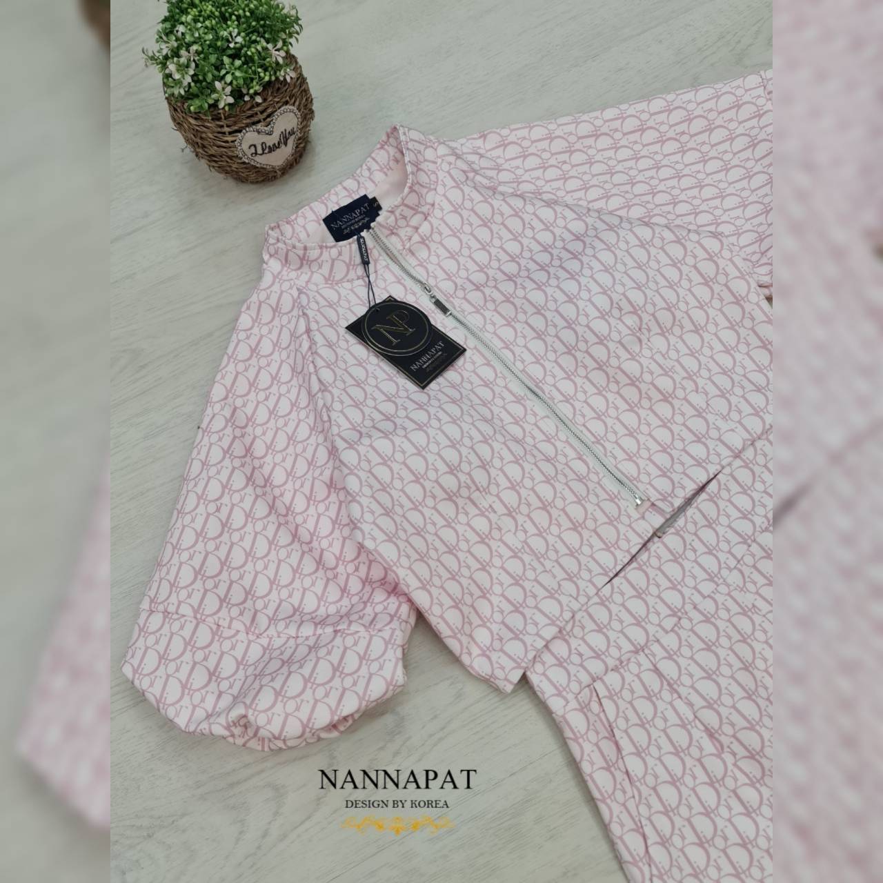 เสื้อซิปหน้า แขนพองน่ารัก