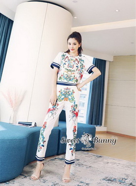 เสื้อ+กางเกง ผ้าพื้นสีครีม
